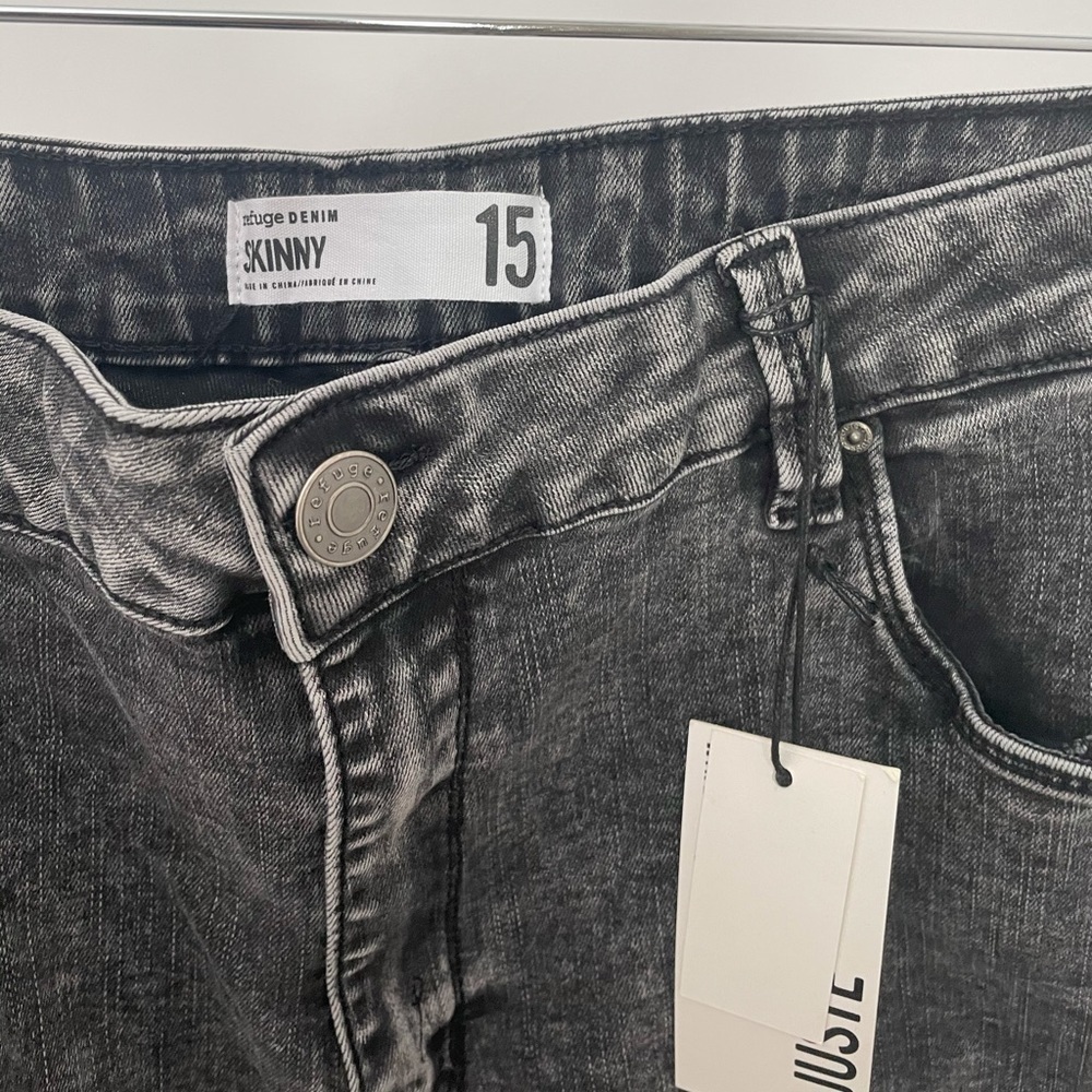 Refuge Jeans Size 15 Women’s acid wash black High Rise Pants Denim Distressed - Picture 3 of 6
